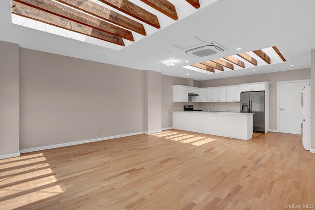 Building Photo - 136 Rockaway Ave
