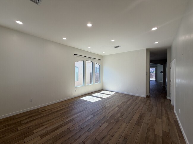 Foto del edificio - 12521-PM212521 E Red Canyon Pl