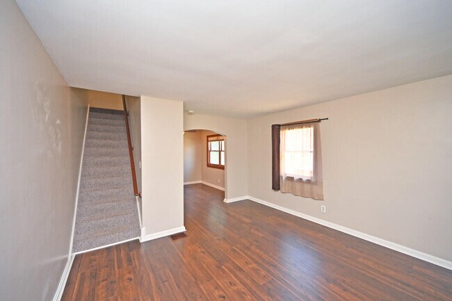 Foto del edificio - 27 Pleasant Ridge Ave