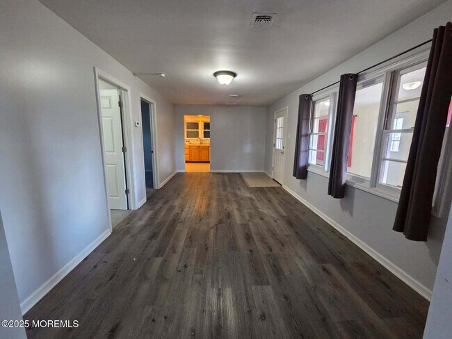 Foto del edificio - 219 Dock St