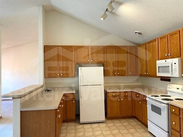 Building Photo - WONDERFUL 3BD/2BA TOWNHOUSE IN NEW HOPE