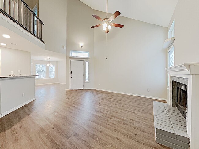 Foto del edificio - 7540 Arbor Hill Dr