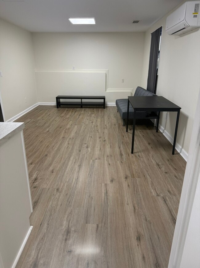 Building Photo - 546 Matthew Dr