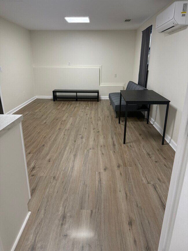 Foto del edificio - 546 Matthew Dr