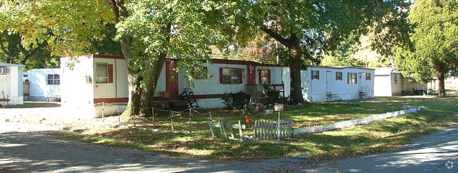 Primary Photo - Maplewood Estates Mobile Home Community