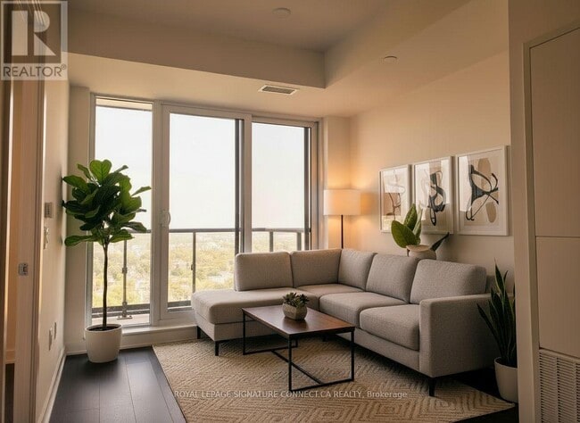 Building Photo - 130 River St