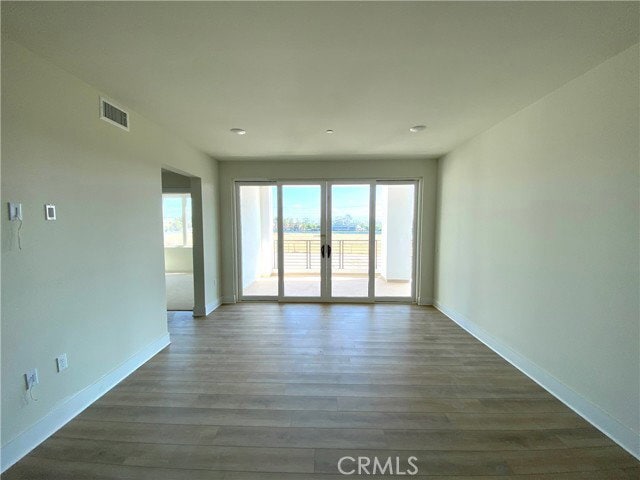 Foto del edificio - 16450 Veterans Wy