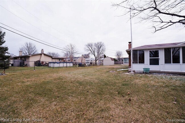 Building Photo - 35760 Alta Vista Dr