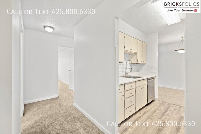 Foto del edificio - Discover Your Dream Condo in Seattle's Vib...