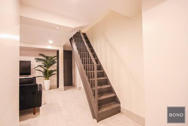 Foto del edificio - 518 E 5th St