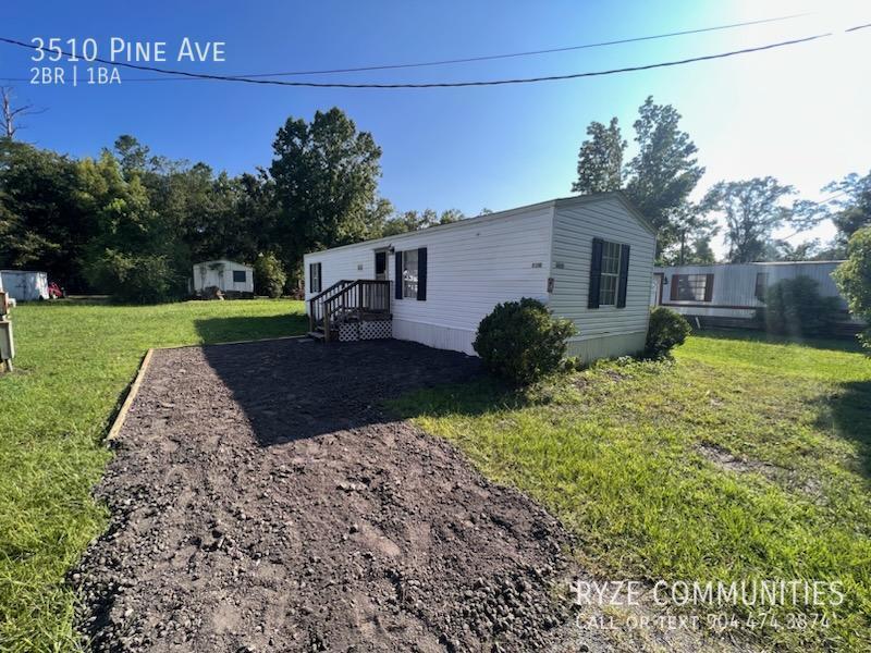 Primary Photo - 3510 Pine Ave