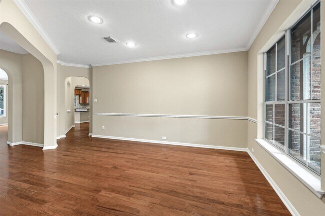 Foto del edificio - 21327 Pennshore Ln