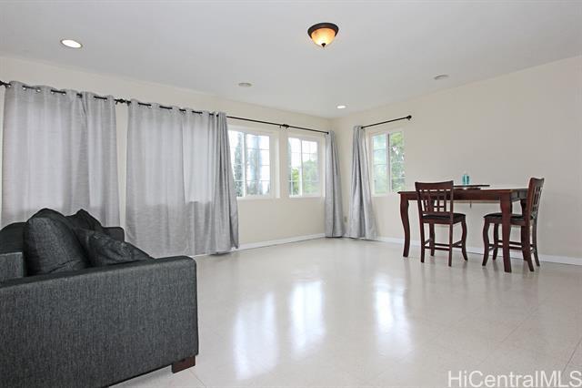 Building Photo - 99-577-577 Aiea Heights Dr