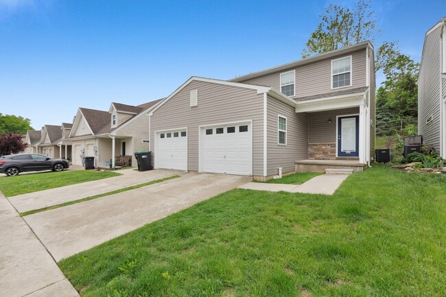 Foto del edificio - Modern 3-Bed Townhome on Quiet Cul-de-Sac ...
