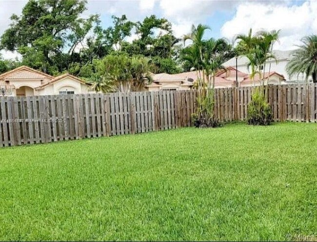 Foto del edificio - 14175 SW 149th Ct