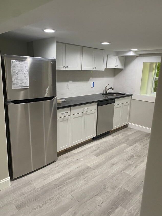 Building Photo - Unique 1 Bed / 1 Bath Apartment in a Histo...