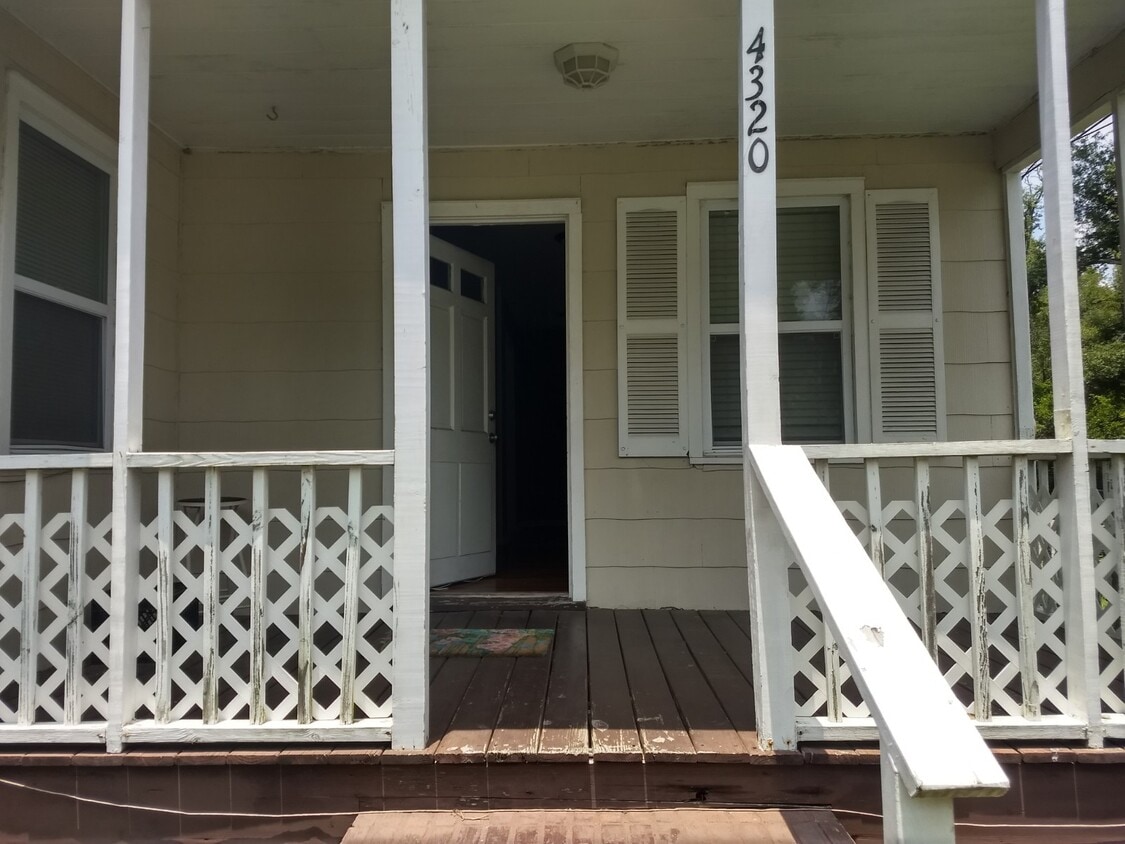 Primary Photo - 4320 Kelson Ave