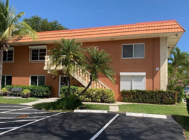 Foto principal - 119 NE 19th Ct