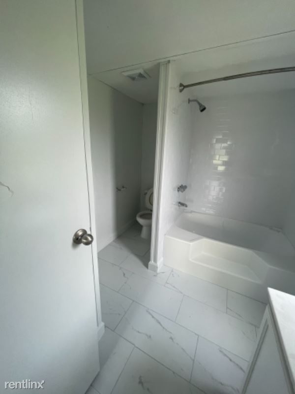 Foto del edificio - 12497 W Old Spring Hope Rd