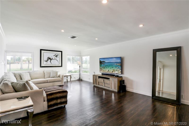 Primary Photo - 6 br, 3 bath House - 8370 SW 88th St #0