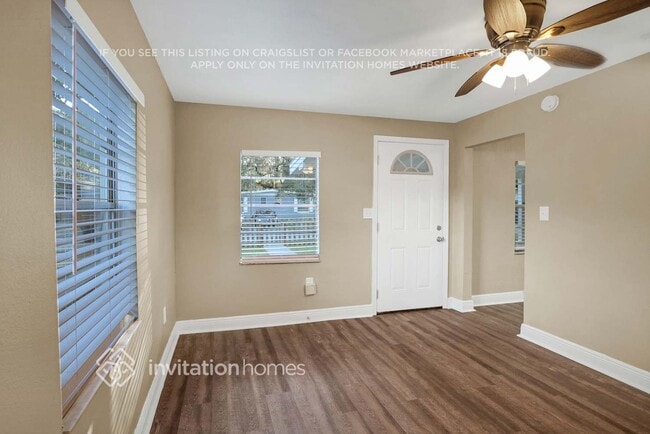 Foto del edificio - 8718 N Mandarine Pl