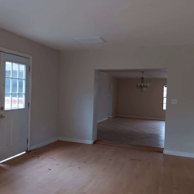 Building Photo - 23472 Pine Forest Dr