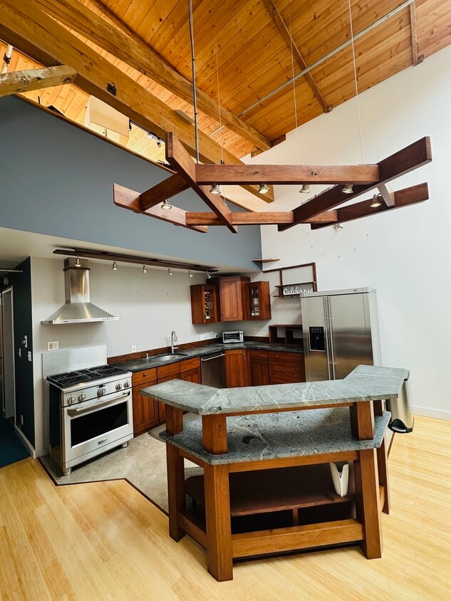 Foto principal - 4300 Horton St