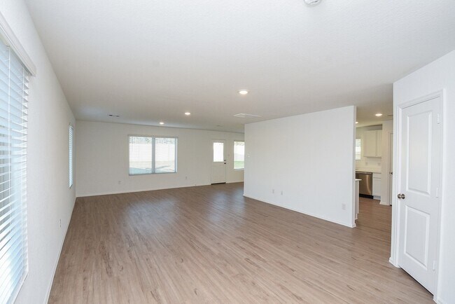 Foto del edificio - 18987 Panzini Dr