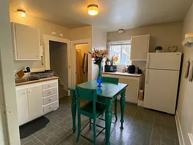 Building Photo - Live Close to Everything — Lakeway Home Near WWU, Downtown & I-5