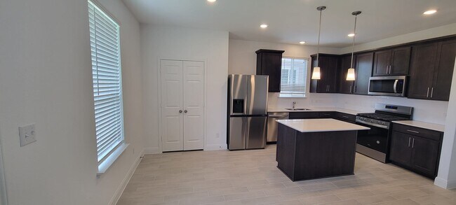 Kitchen/Dining Room - 1620 W Kerr Pass