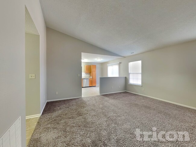 Building Photo - 4900 Hunters Run