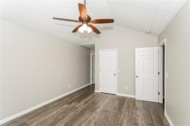 Foto del edificio - 331 S Red Oak Way