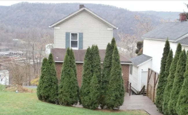 Building Photo - 76 Jackson St