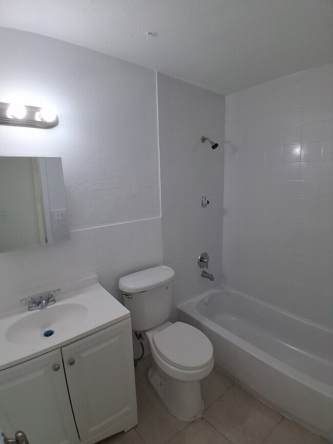 Foto del edificio - 401 SW 13th Pl