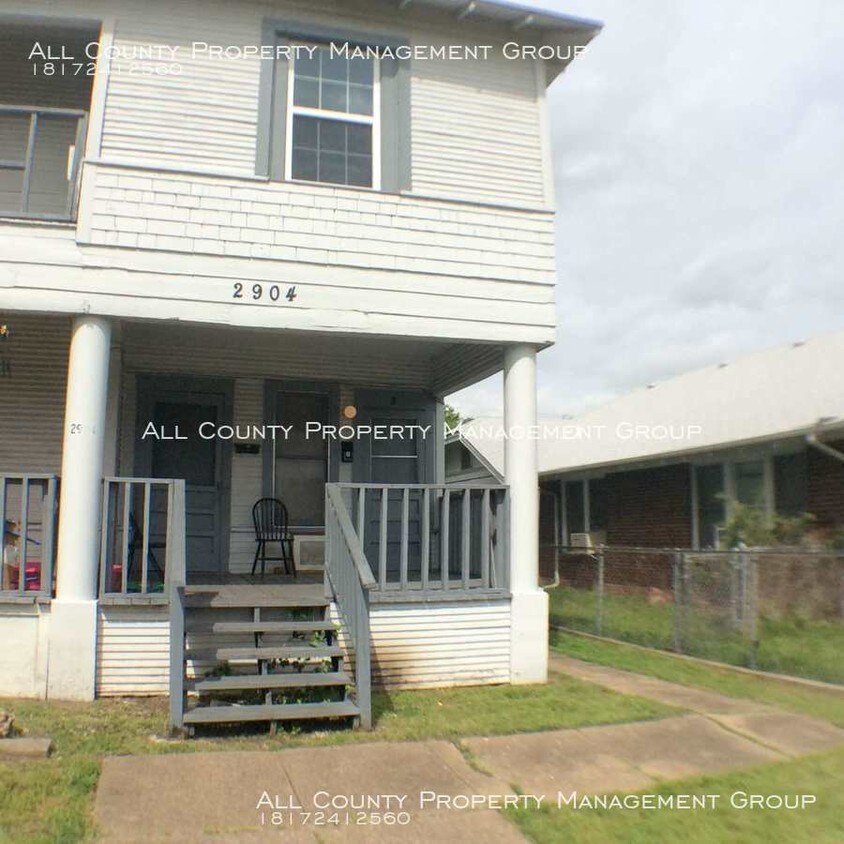 Primary Photo - Charming home in South Hemphill Heights