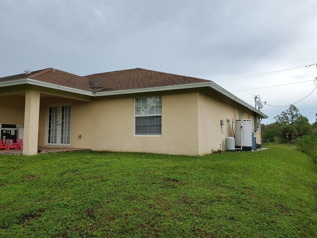 Foto del edificio - 920-922 Countess Avenue