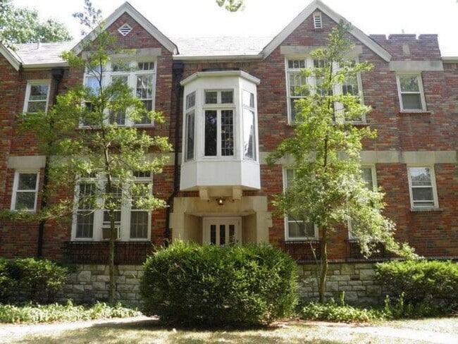 Building Photo - 7520 York Dr