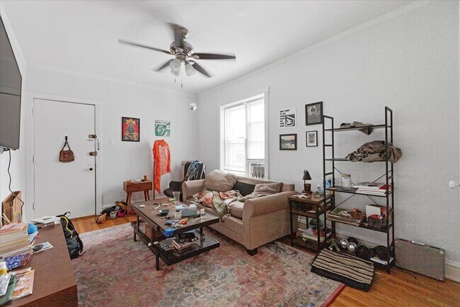 Foto del edificio - 441 W Oakdale Ave