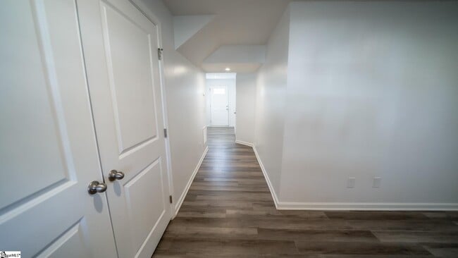 Building Photo - 226 Coldwater Creek Ct