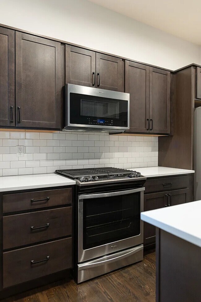 Foto del edificio - 3505 S Marion St