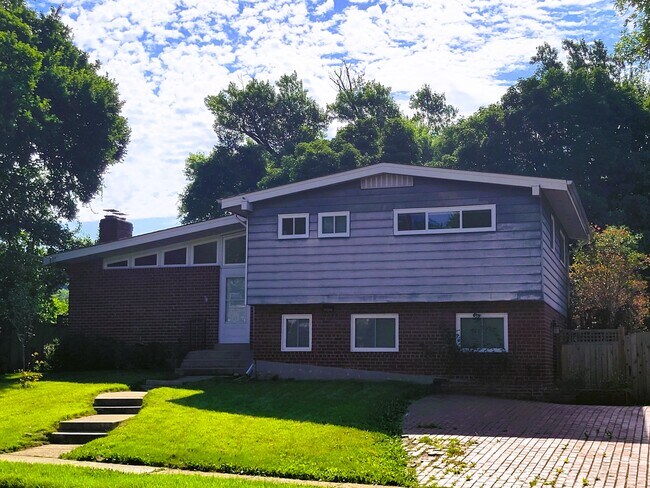 Foto del edificio - 1107 N Pegram St