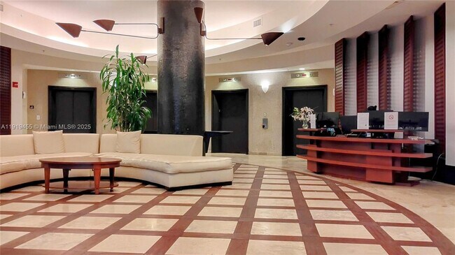 Foto del edificio - 1500 Bay Rd