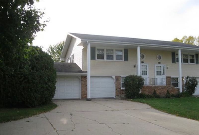 9901 Rich Rd, Bloomington, MN 55438 Townhouse for Rent in Bloomington