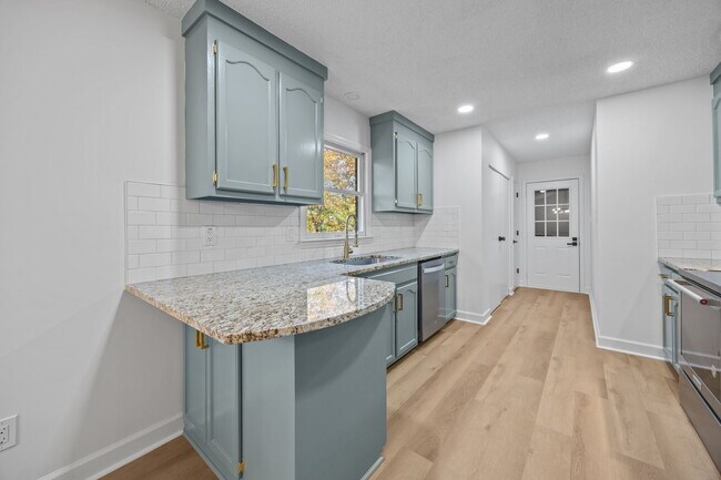 Building Photo - 6227 King George Dr