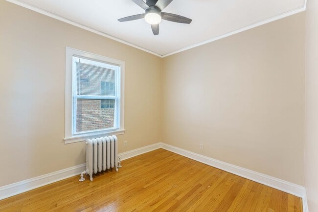 Foto del edificio - 2125 Wesley Ave