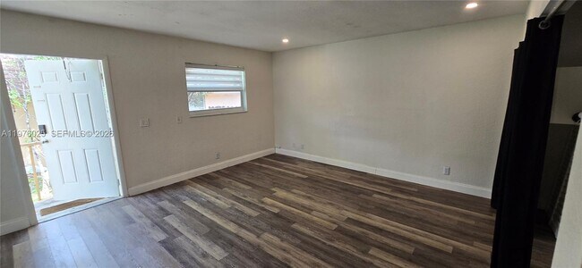 Foto del edificio - 201 NE 2nd Ave