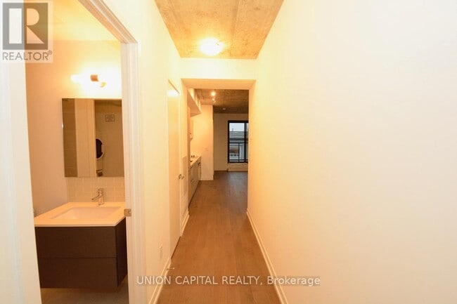 Building Photo - 530 Indian Grove