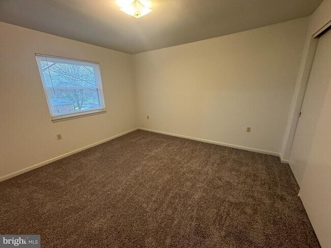 Foto del edificio - 3874 Shadywood Dr