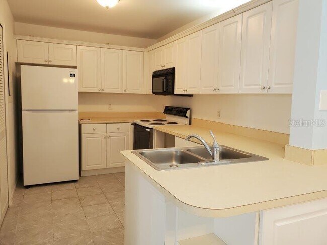 Foto del edificio - 3300 Loveland Blvd
