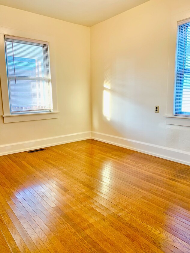 Foto principal - 924 Gaston Ave